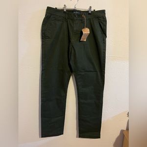 Lucky Brand 410 Athletic Chino